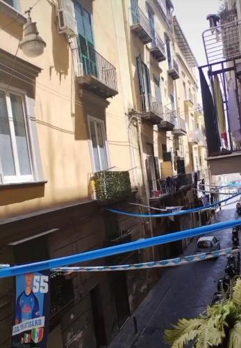 Casa vacanza al centro di Napoli A' fenestrella — 4-Star Luxury Hotel in Naples, Italy