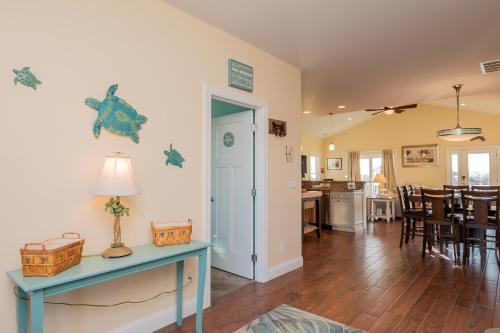 A Pawsitive Attitude by Oak Island Accommodations - photo 18