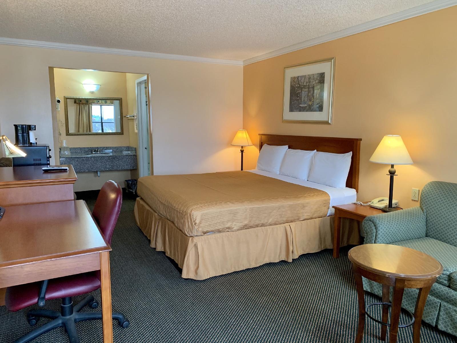 Regency Inn Fairfield - photo 3