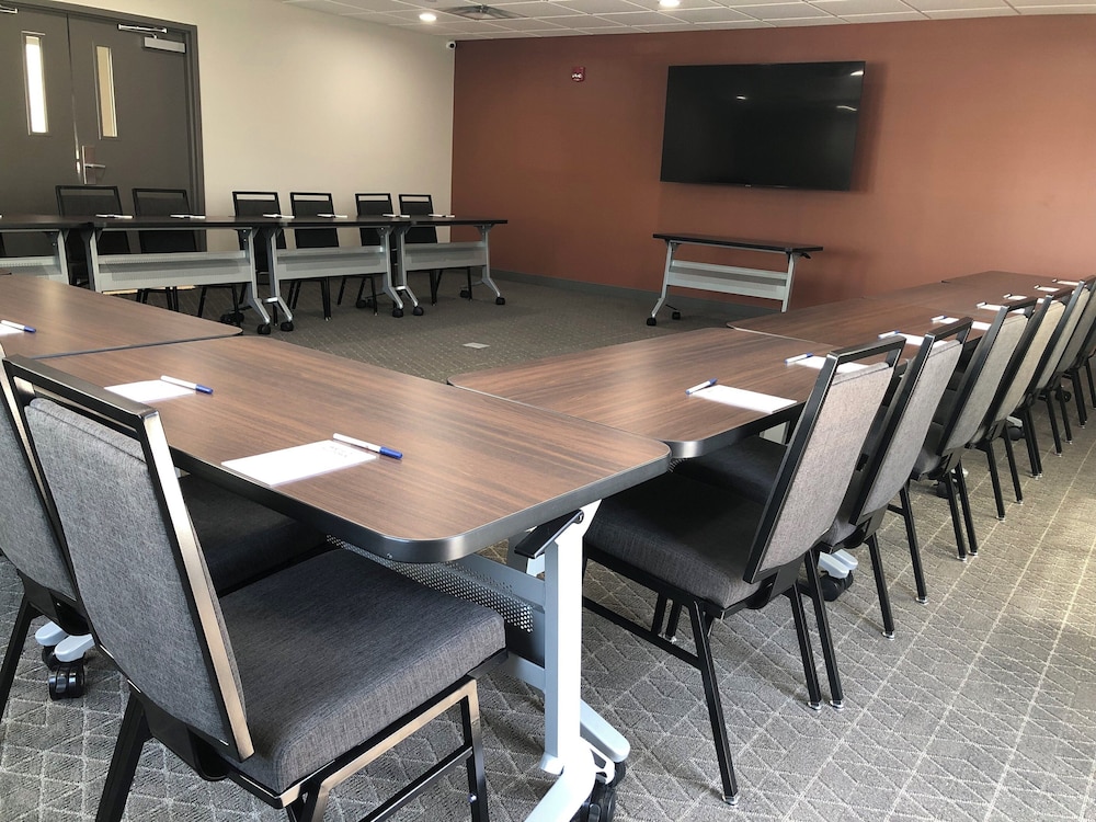 Candlewood Suites Fort Wayne by IHG - photo 38