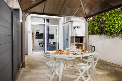 L'atelier de la Cite Parking Gratuit Securise - last minute hotel in Carcassonne