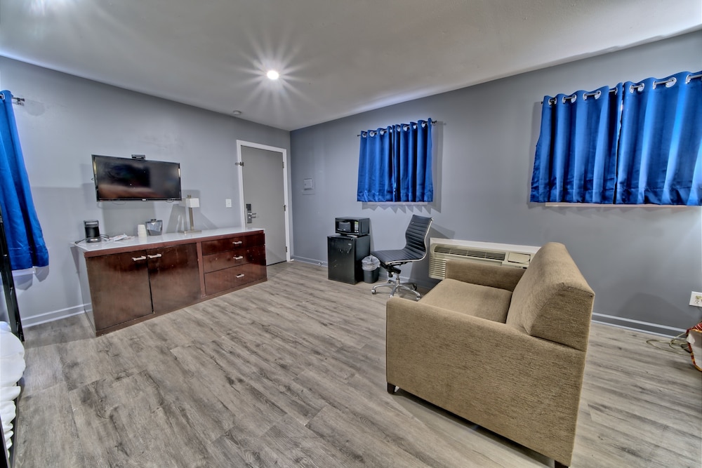 Aqua View Motel - photo 31