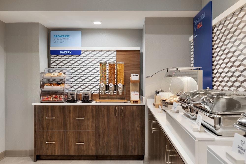 Holiday Inn Express & Suites Opelousas by IHG - photo 28
