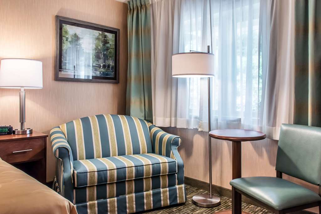 Quality Inn Bedford - photo 20