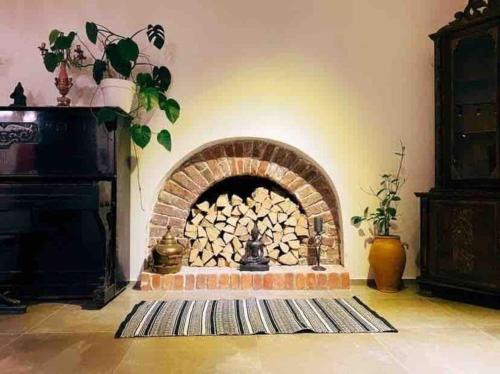 Matisse apartment in old Tbilisi