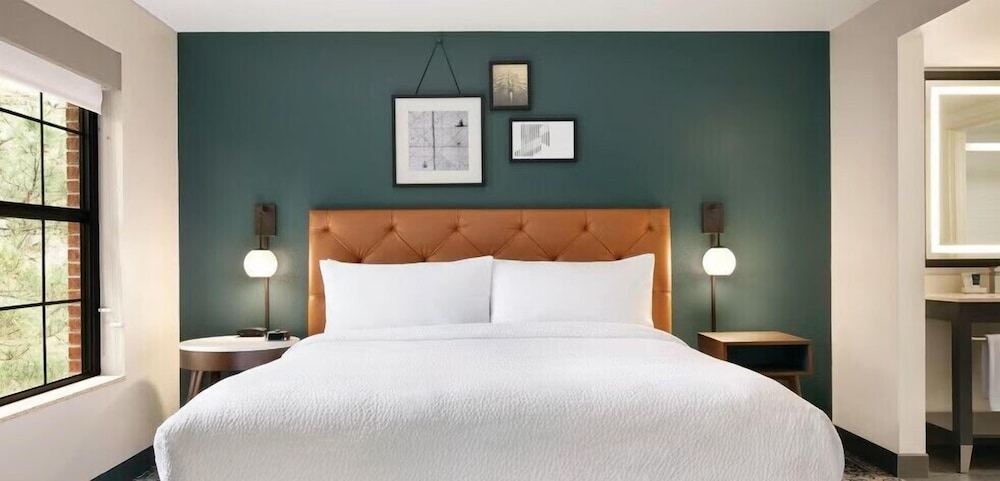 Four Points by Sheraton Raleigh Arena - photo 19