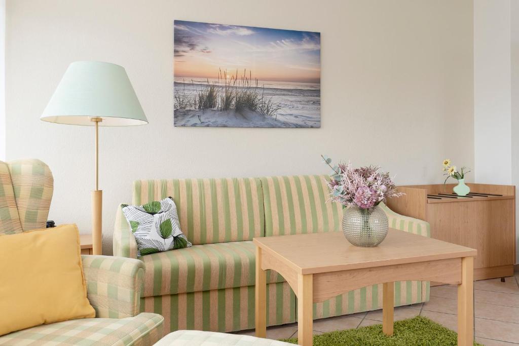 Sonnenwinkel Wohnung 4 — 4-Star Luxury Hotel in Kellenhusen, Germany