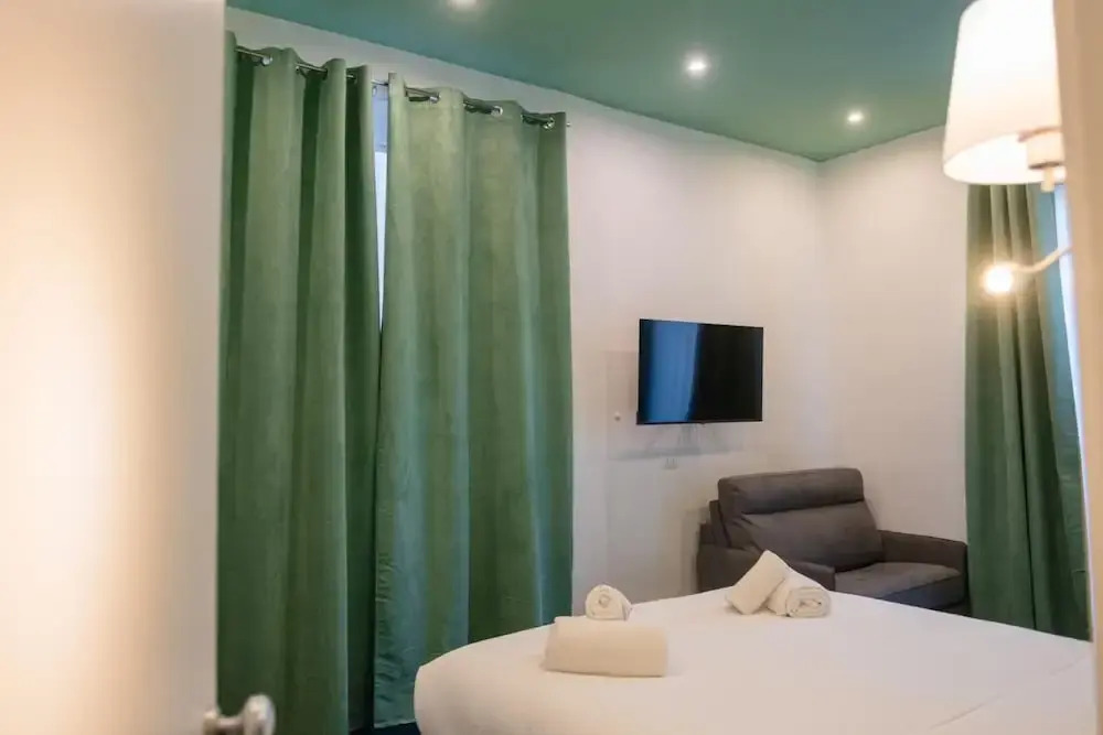 Porta San Gennaro in Naples — 4-Star Luxury Hotel in Naples, Italy