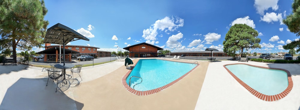 Ranch House Motel - photo 34