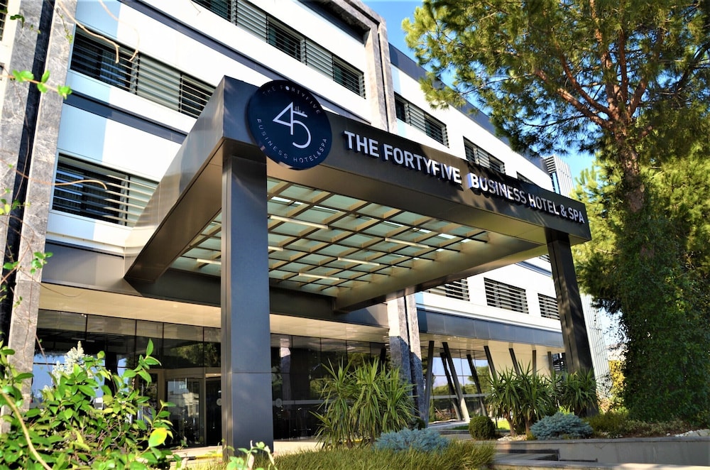 The Fortyfive Business Hotel & Spa - carbon neutral hotel in Manisa
