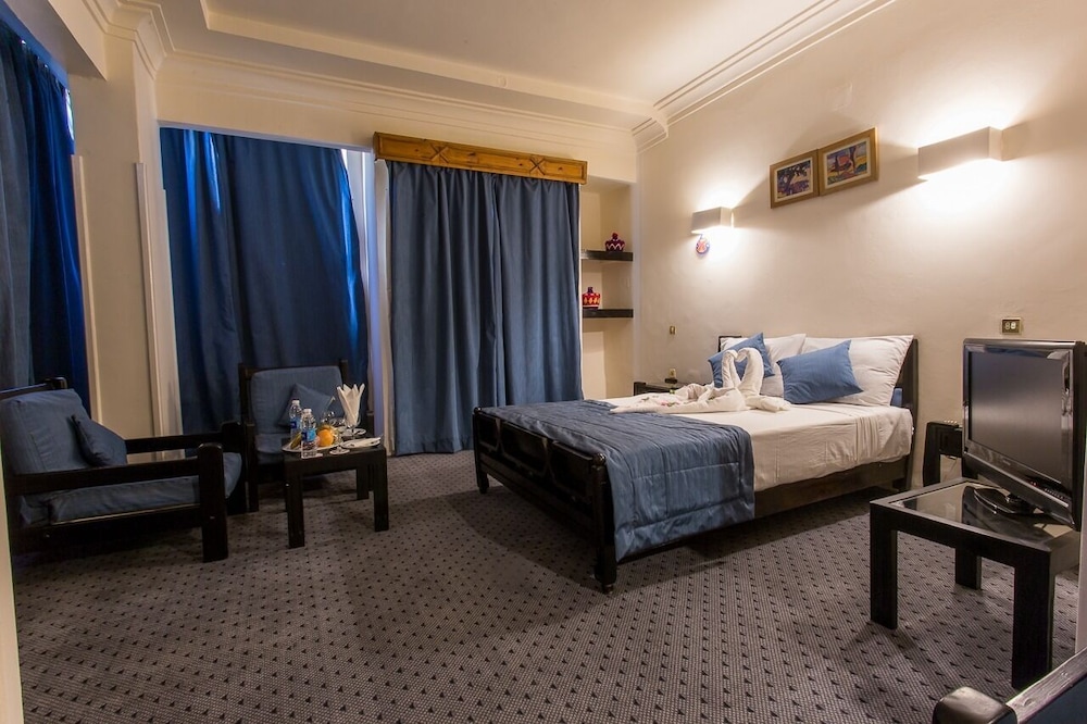 Cleopatra Hotel — Aswan — photo 4