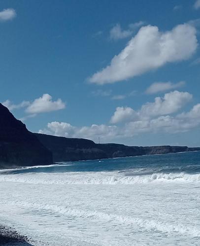 Piso Magico Junto Al Mar Con Gran Terraza — hotel in Moya