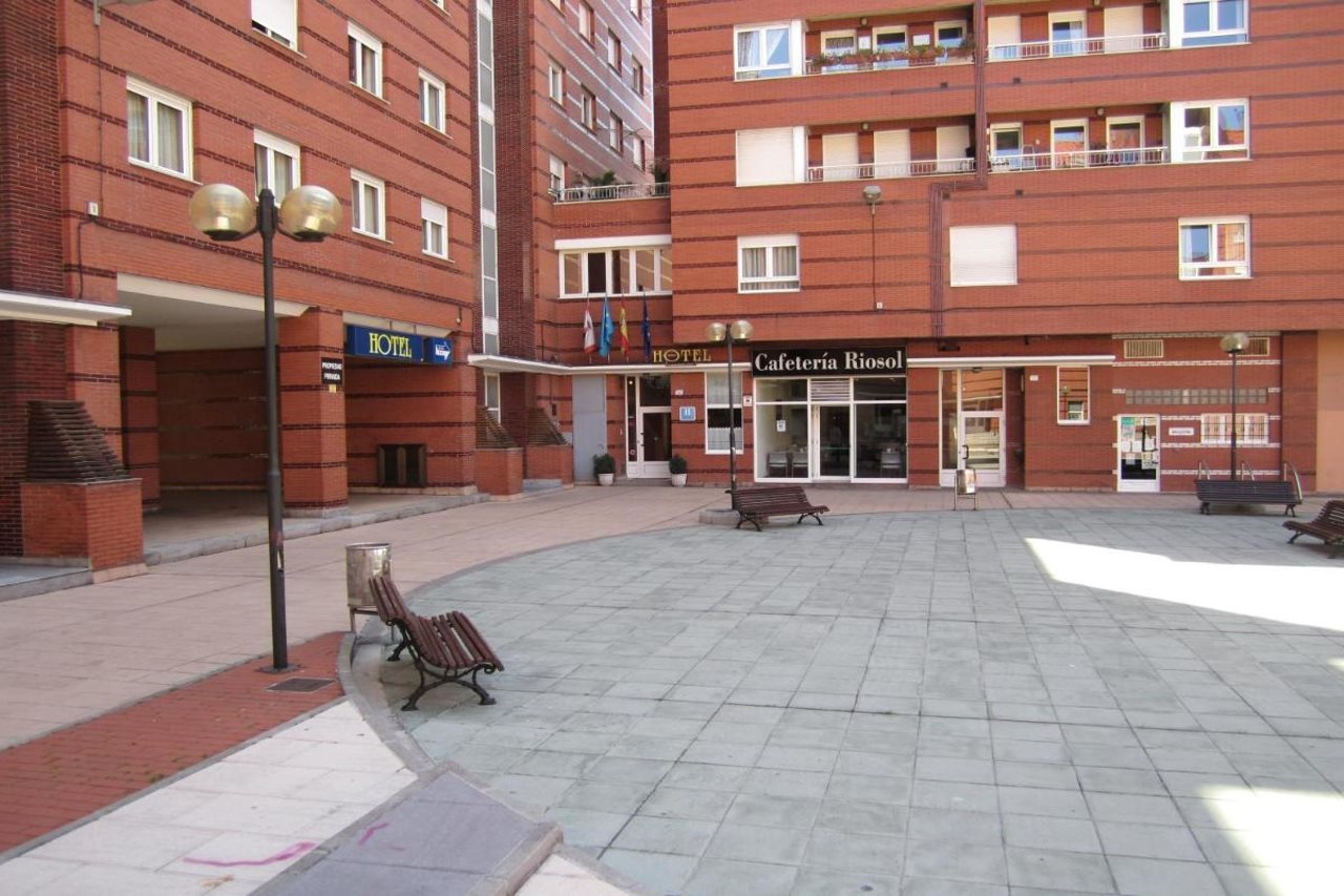 Hotel Bahía — hotel in Gijon