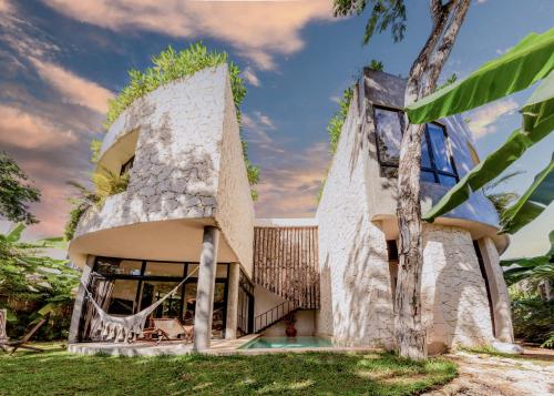 2 Bohemian Bliss Villas 2 Pv Pool Concierge 1A 1B — 4-Star Luxury Hotel in Tulum, Mexico