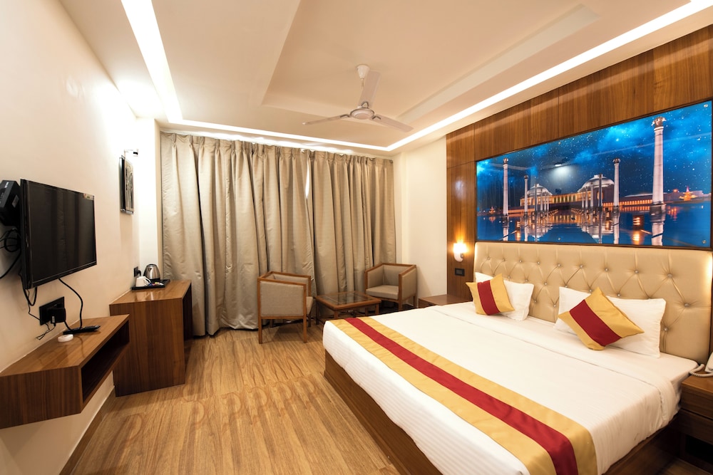 Hotel Urbane Inn - carbon neutral hotel in Lucknow