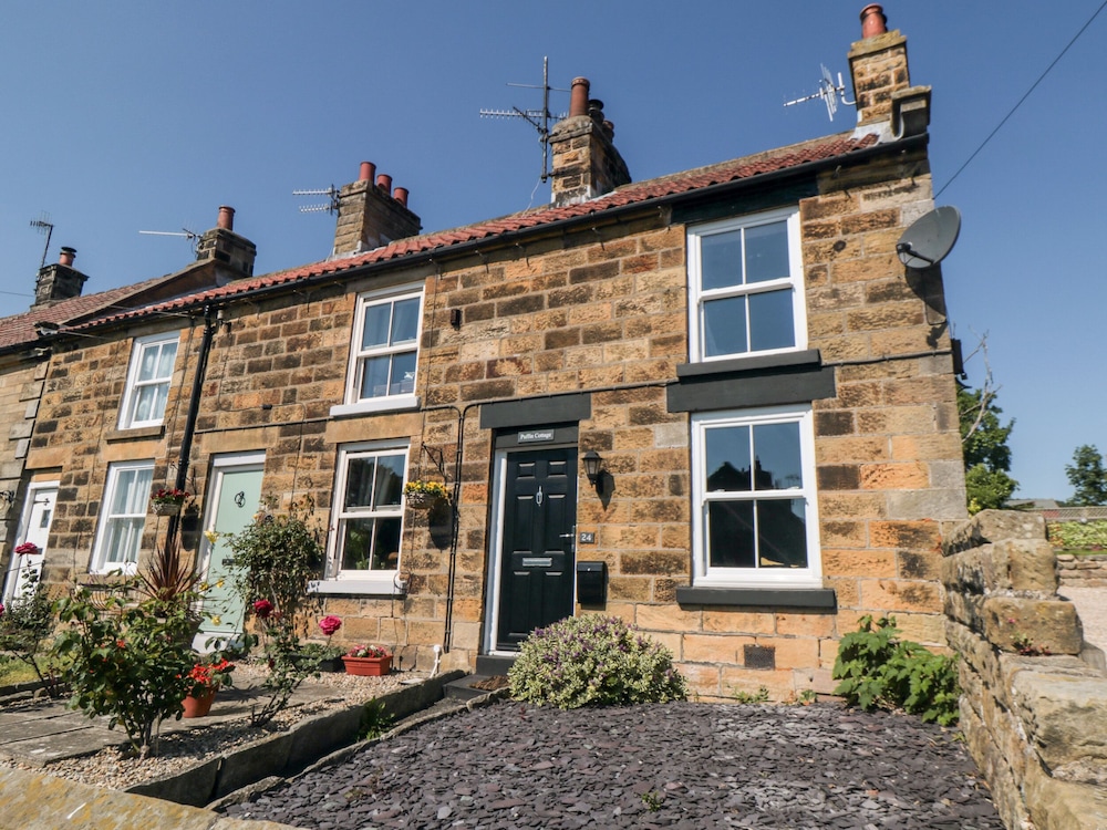 Puffin Cottage — 4-Star Luxury Hotel in Scarborough, United Kingdom