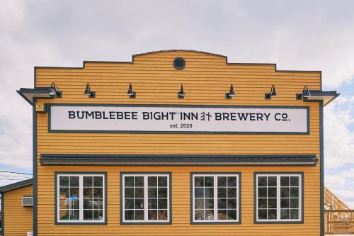 Bumblebee Bight Inn in Unknown City, Canada