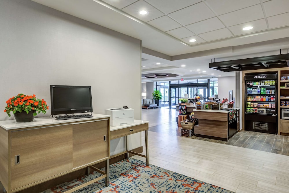 Hilton Garden Inn Boston Waltham - photo 42