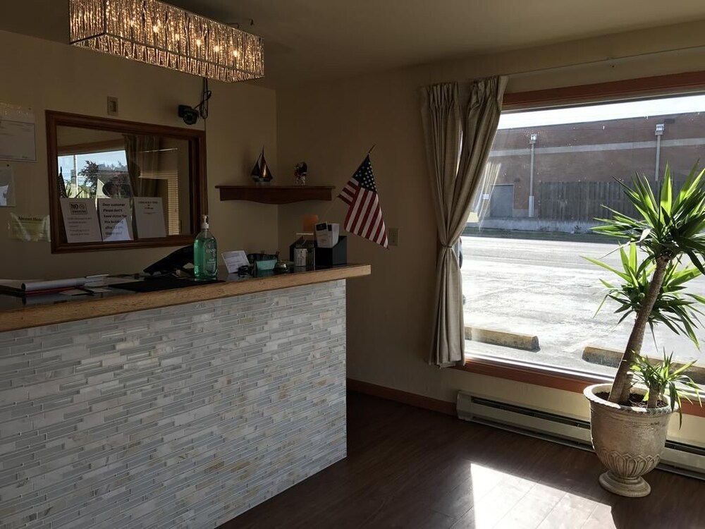 Aircrest Motel - photo 2