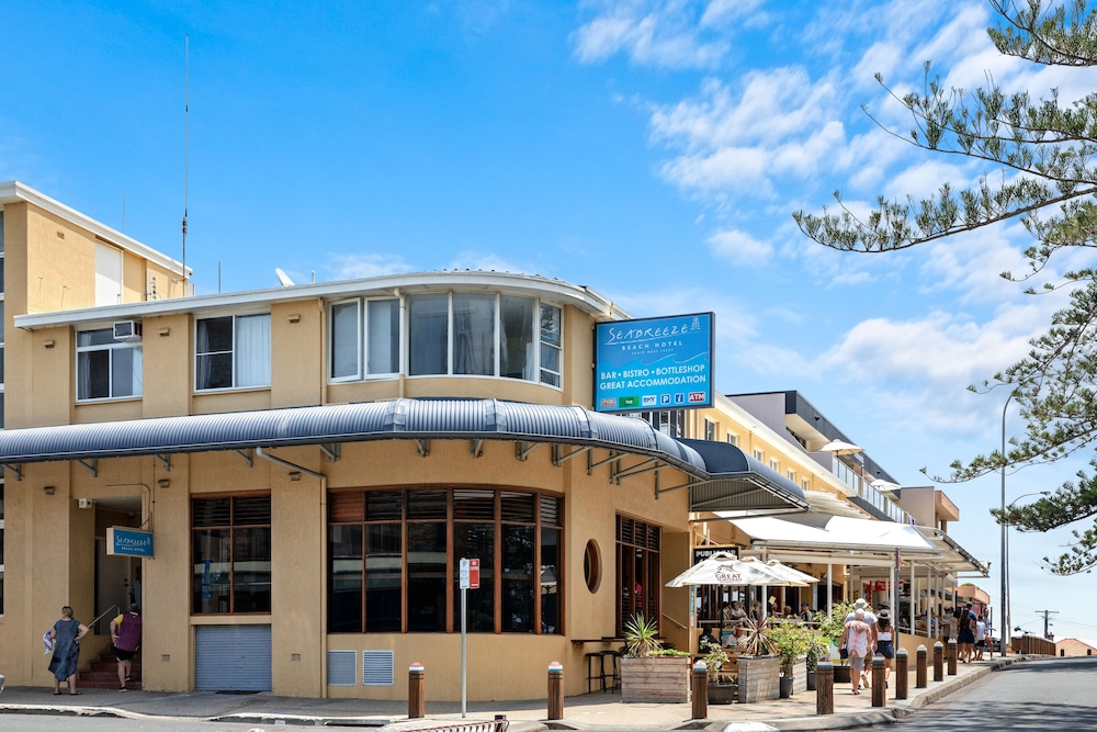 Seabreeze Beach Hotel in South West Rocks, Australia