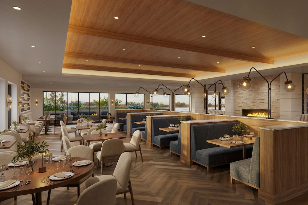 Oshkosh Marriott Waterfront Hotel & Convention Center - photo 30