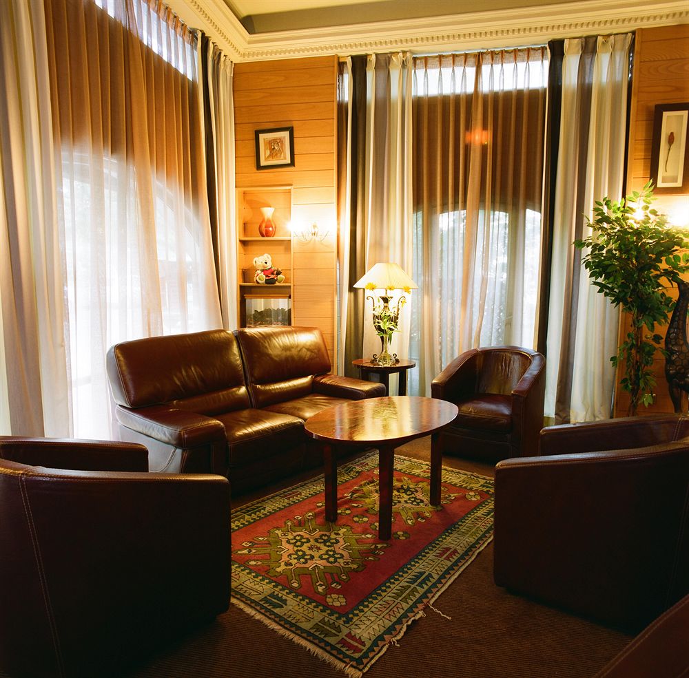 Inter Hotel Au Pavillon Bleu — hotel in Ozoir-La-Ferriere