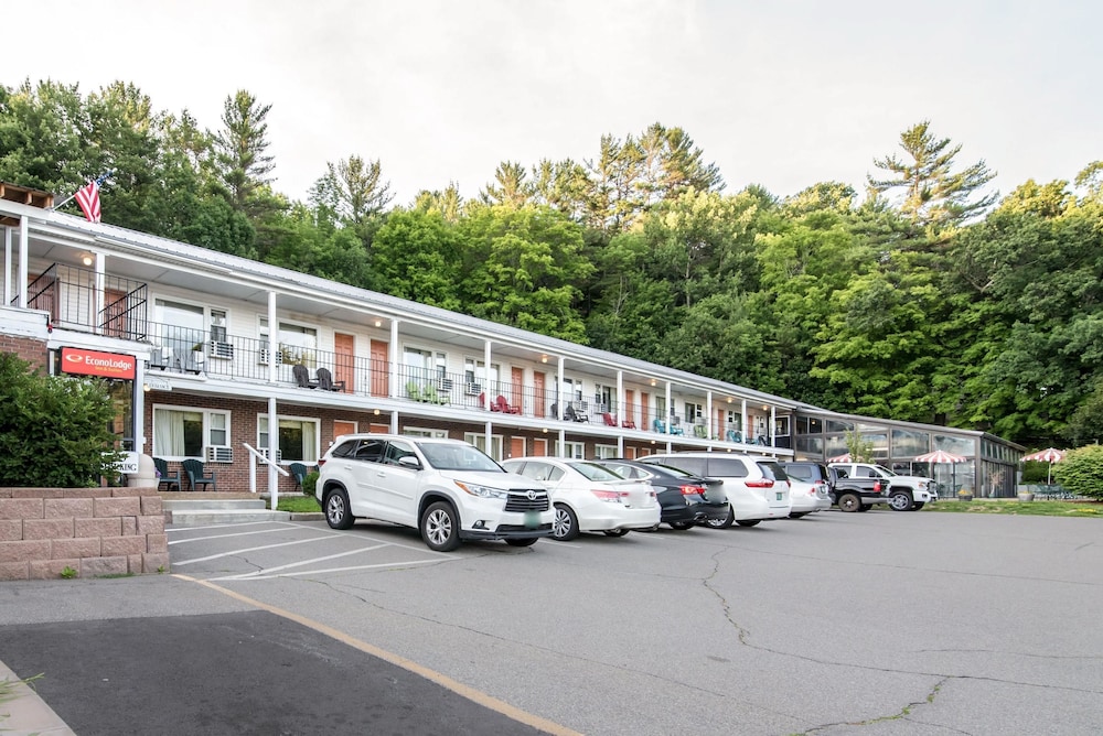 Econo Lodge Inn & Suites Tilton - photo 34