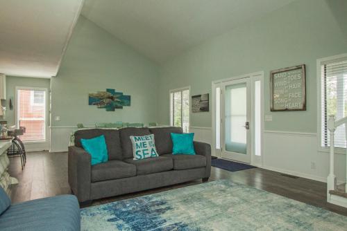 Saltwater Gospel by Oak Island Accommodations - photo 26