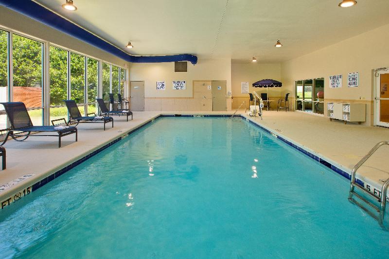 Holiday Inn Express I 26 & Us 29 At Westgate Mall by IHG - photo 30
