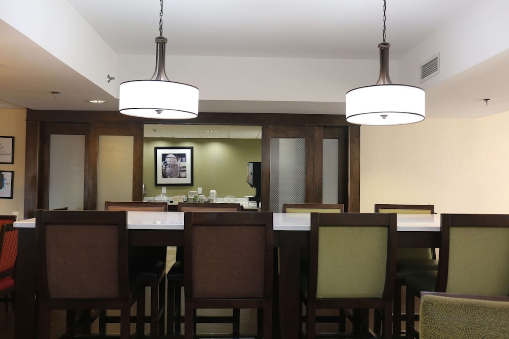 Hampton Inn Sumter - photo 30
