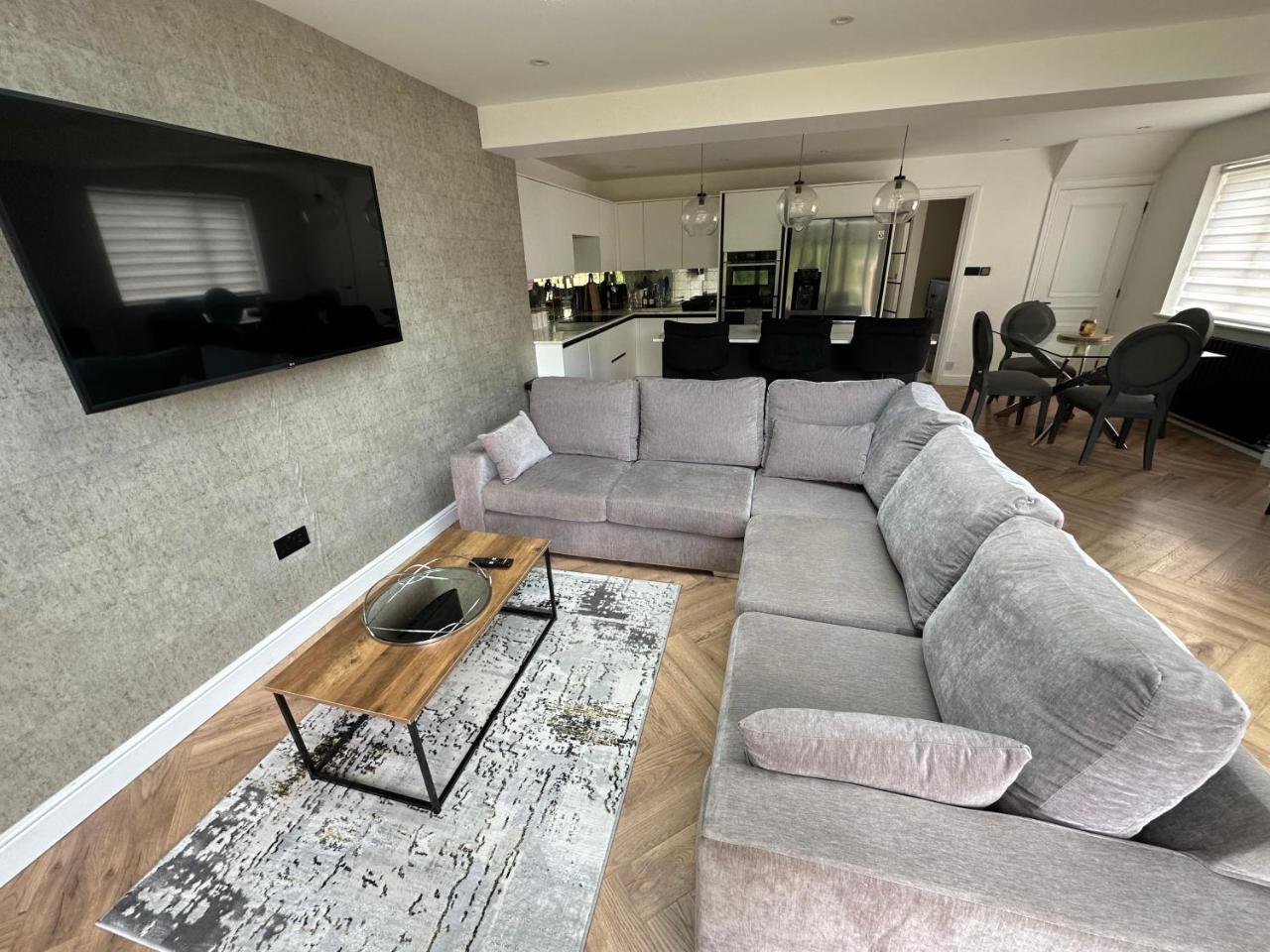 3 bedroom house Hildenborough — 4-Star Luxury Hotel in Tonbridge, United Kingdom