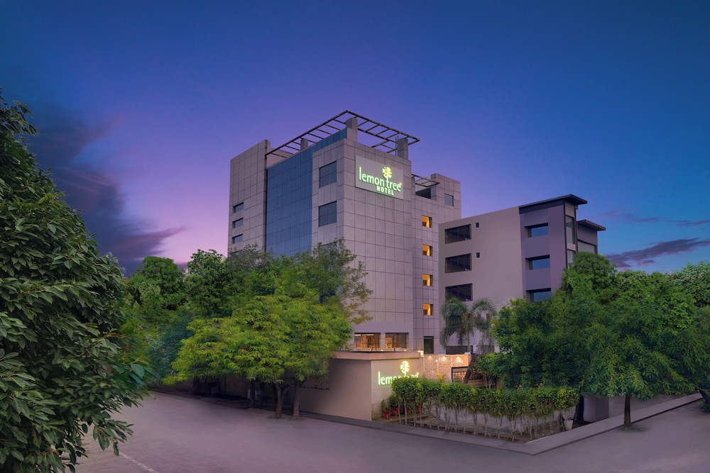 Lemon Tree Hotel Noida - carbon neutral hotel in Noida