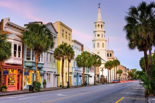 Southern Sophistication at Hickory — 4-Star Luxury Hotel in Ladson, United States