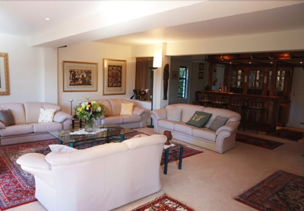 Galini Exclusive Homestay — 4-Star Luxury Hotel in Plettenberg Bay, South Africa
