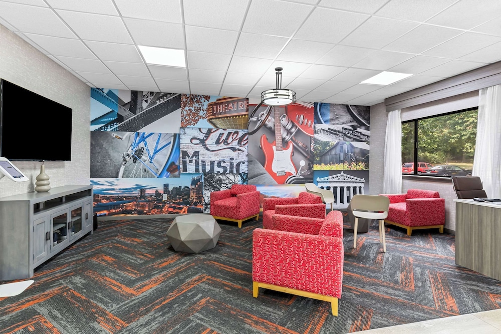 Clarion Pointe Franklin Nashville Area - photo 3