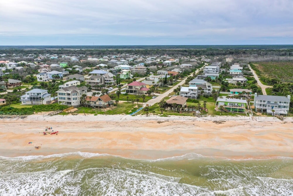 Ocean View Paradise Steps away from the Beach Will Accommodate Up To 10 People including 1 3 Fa - photo 66