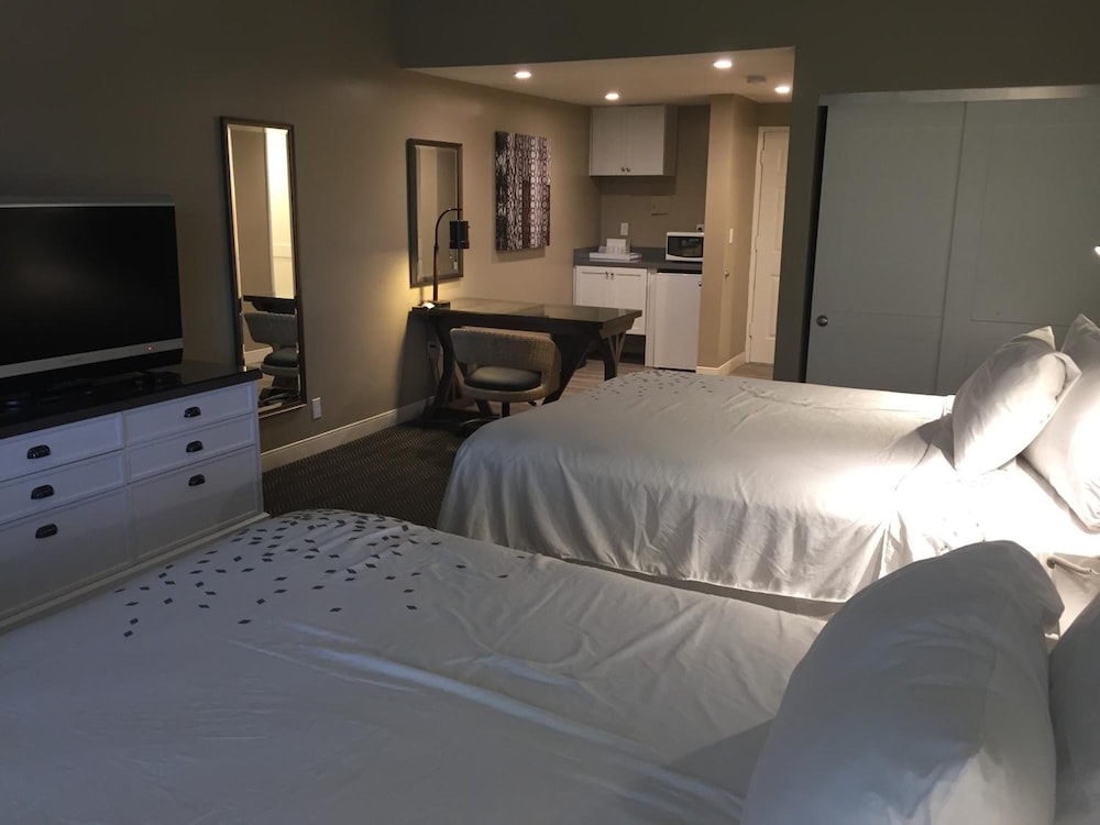 Pacific Shores Inn on Pacific Beach - photo 18