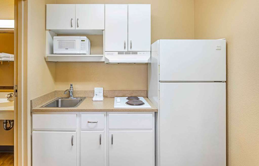 Extended Stay America Suites Sacramento Northgate - photo 11