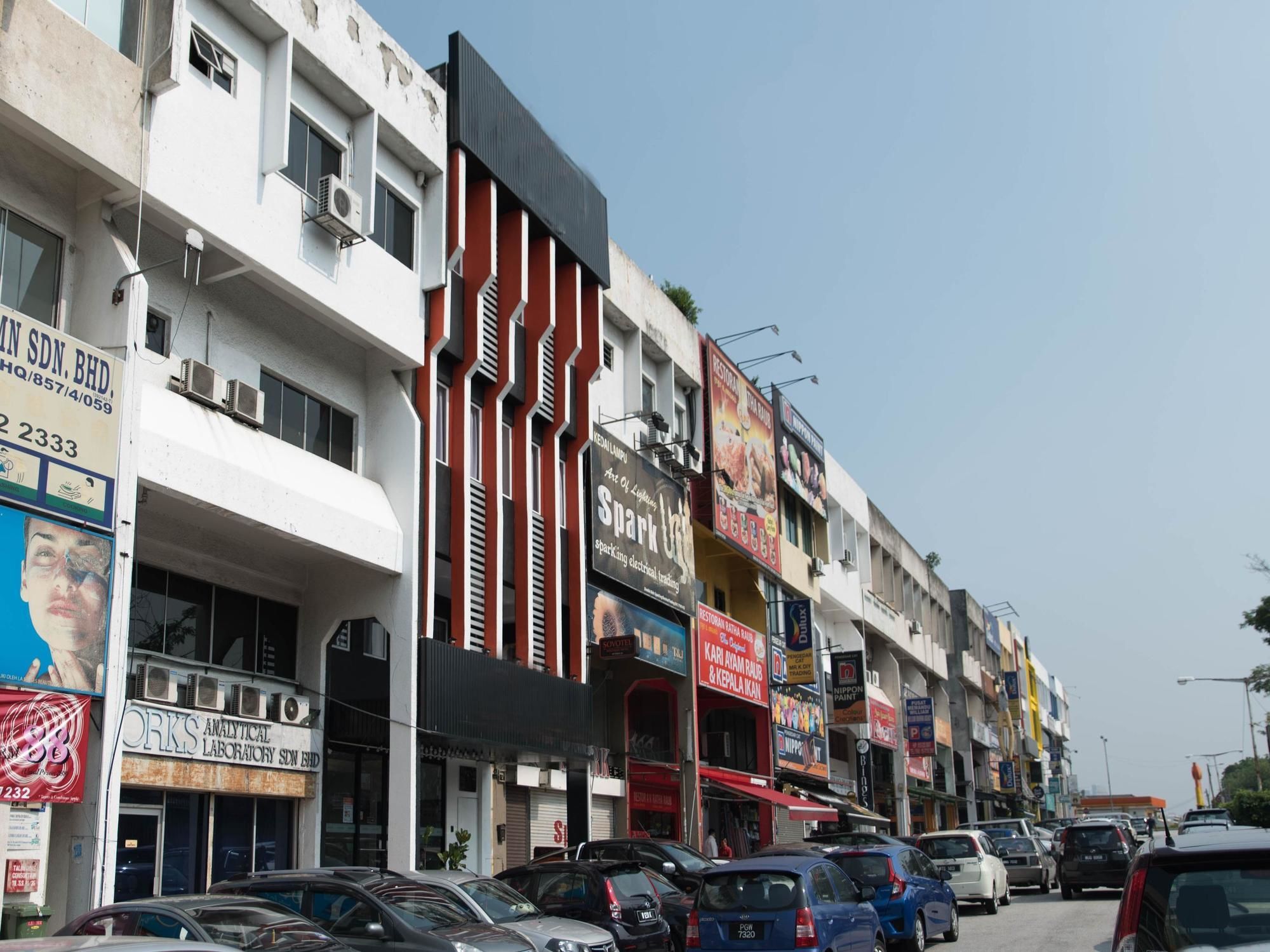 OYO Rooms Damansara One Utama in Petaling Jaya, Malaysia