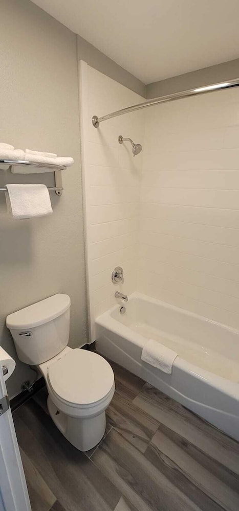 Green Country Inn - photo 21