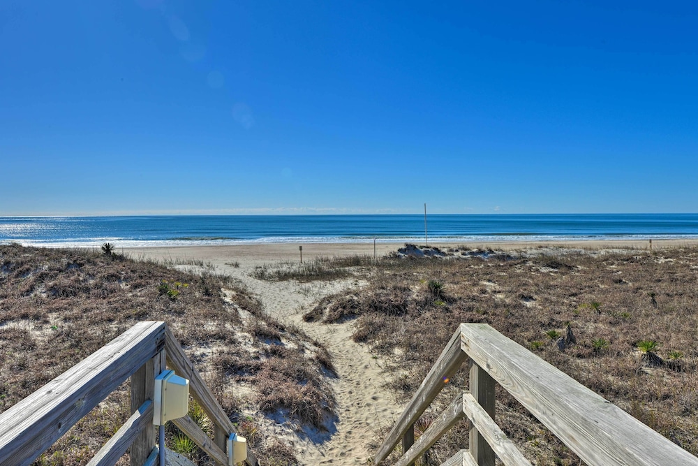 Emerald Isle Resort Style Condo Walk to Beaches - photo 7