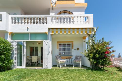 El Faro Home with a View Pet Friendly Wifi Large Terrace Sea View — 4-Star Luxury Hotel in Mijas, Spain