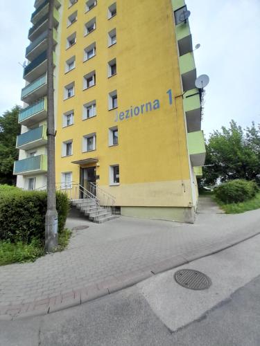 Zero zgiełku blisko plaży i Starówki z widokiem na panoramę miasta — 4-Star Luxury Hotel in Olsztyn, Poland