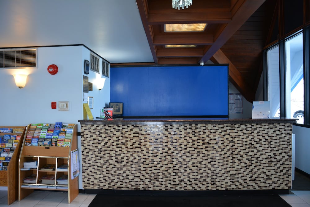 Travelodge by Wyndham Milwaukee - photo 46
