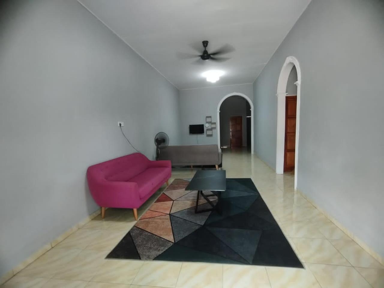 Dahlia Homestay Batu Pahat — 4-Star Luxury Hotel in Batu Pahat, Malaysia