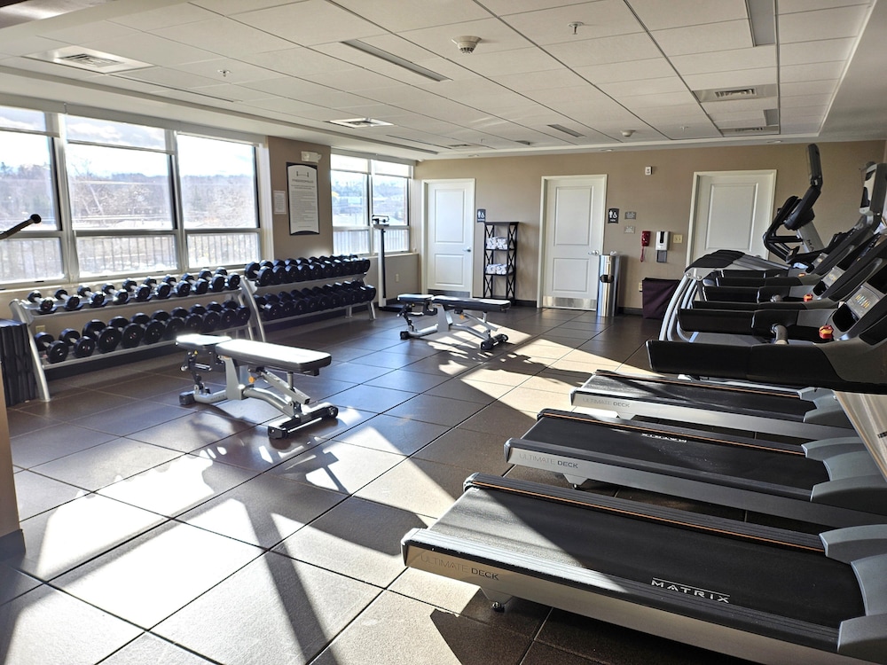 Staybridge Suites Marquette by IHG - photo 17