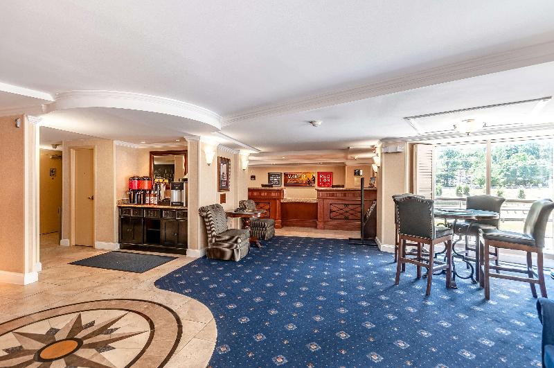 Red Lion Hotel Rosslyn Iwo Jima - photo 38