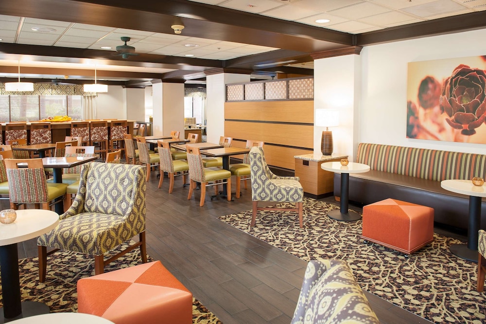 Hampton Inn Pensacola Airport - photo 70