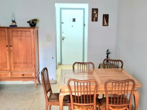 Departamento amplio bien Cerquita del mar zona El Torreon — 4-Star Luxury Hotel in Mar Del Plata, Argentina