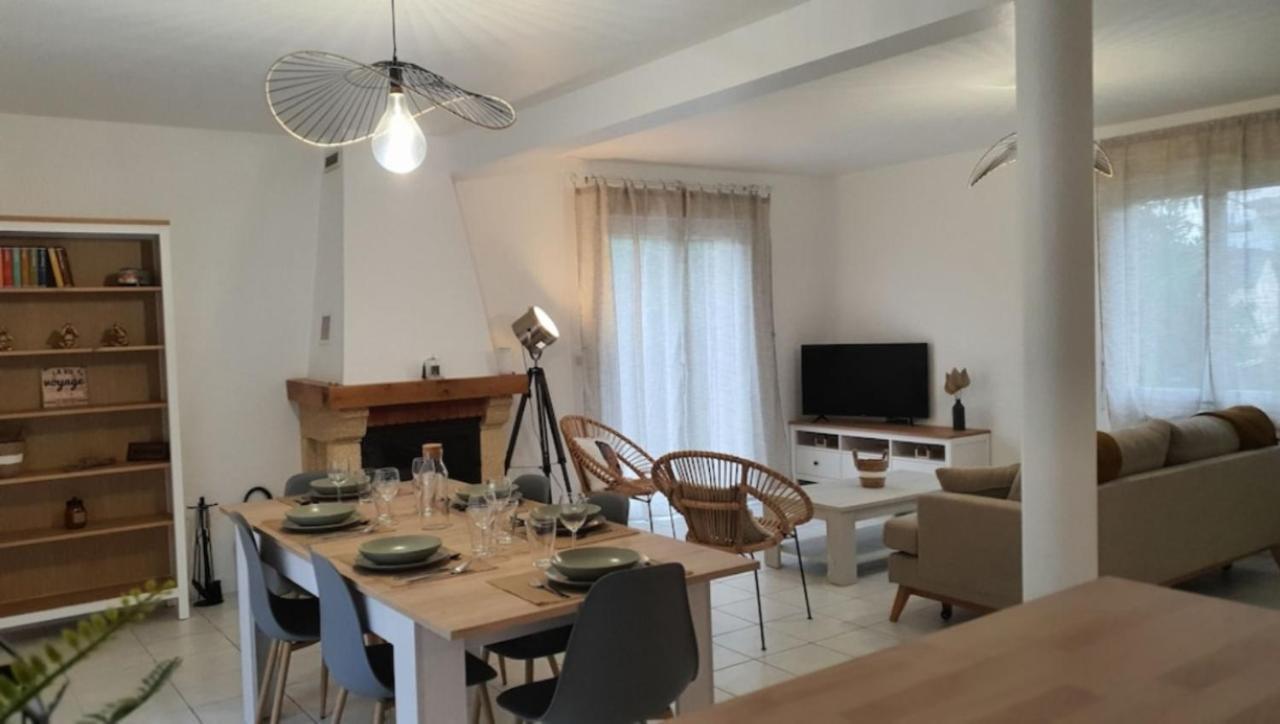 Maison de Charme Omaha Beach Port En Bessin — 4-Star Luxury Hotel in Port-En-Bessin-Huppain, France